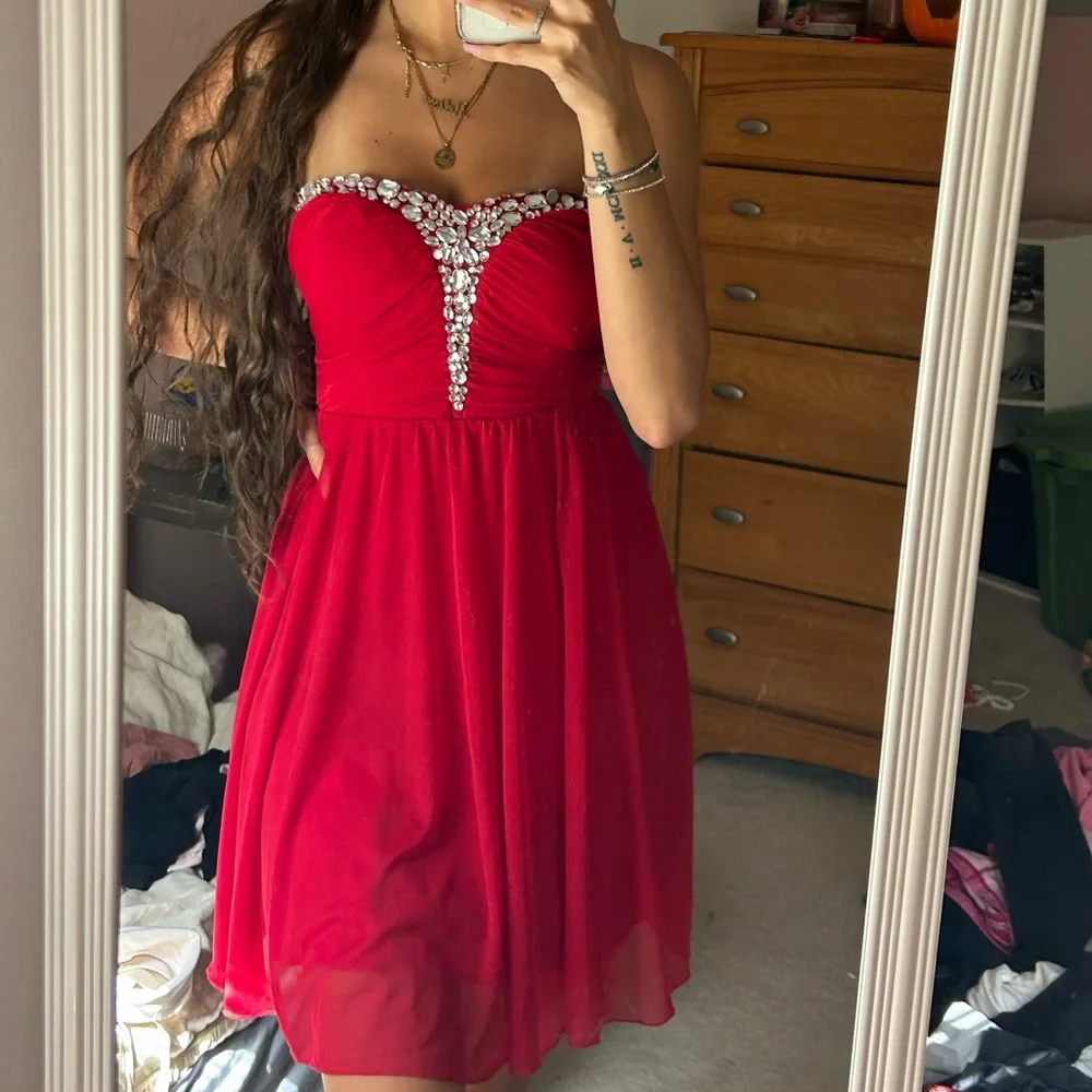 Dress - Picture 1 of 6